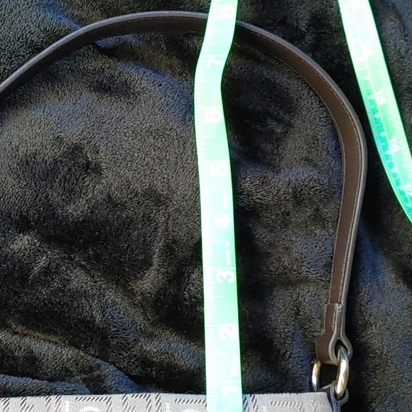 Liz Claiborne purse. - Picture 10 of 10